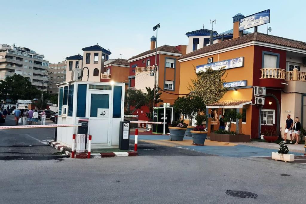 Adventure Harbour Apartman Torrevieja Kültér fotó
