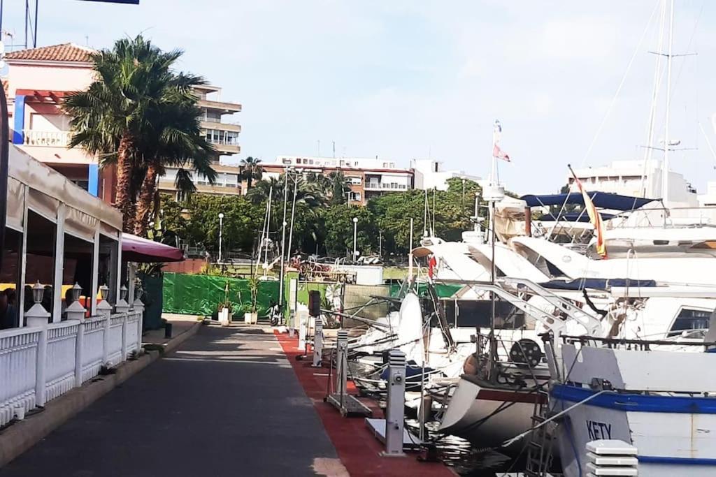 Adventure Harbour Apartman Torrevieja Kültér fotó
